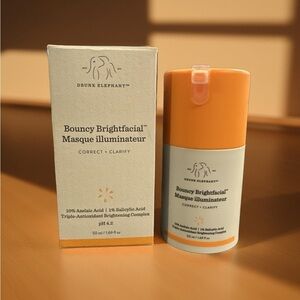 Drunk Elephant Brightening Masque in Orange and Cream